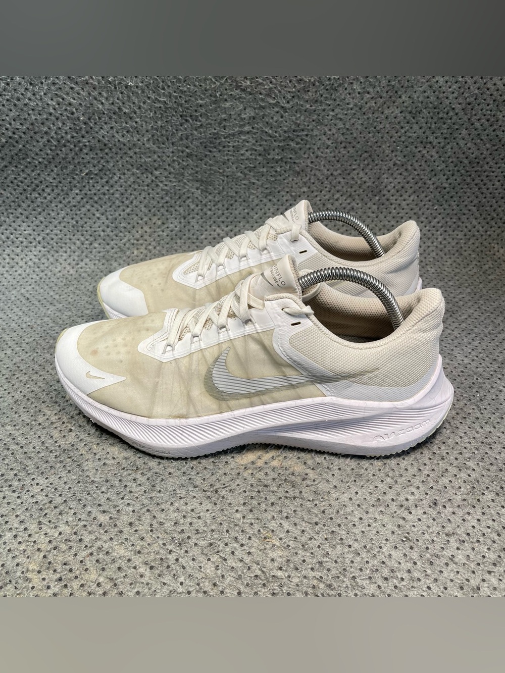 Nike Zoom Winflo 8 White Running Shoes Size 11 Women’s